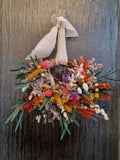 Frühlings-Türkranz, getrocknete Blumenarrangement, handgemachte Frühlingsdekoration 