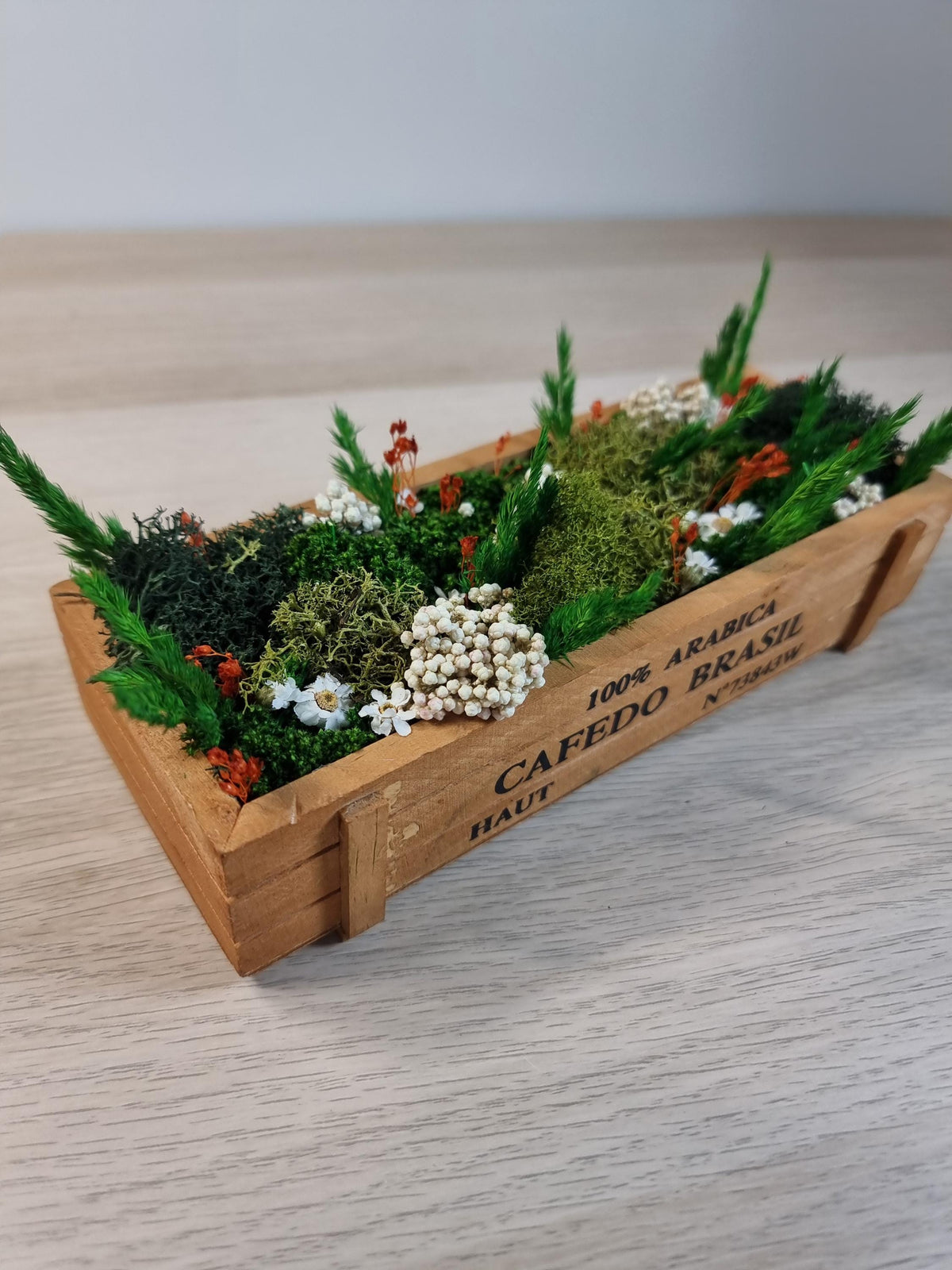 Grünes Gesteck mit Moos und Trockenblumen, Geschenk für Ihn, Schreibtisch- und Wohnzimmerdeko 
