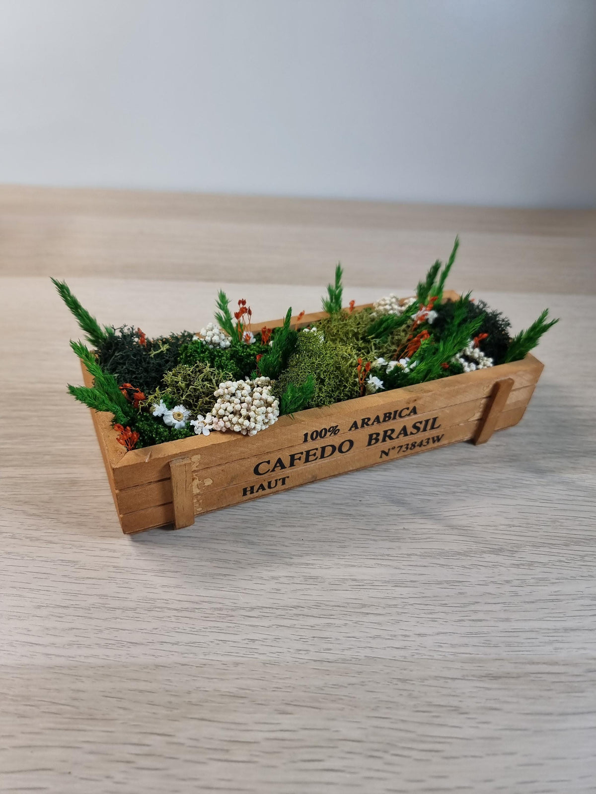 Grünes Gesteck mit Moos und Trockenblumen, Geschenk für Ihn, Schreibtisch- und Wohnzimmerdeko 