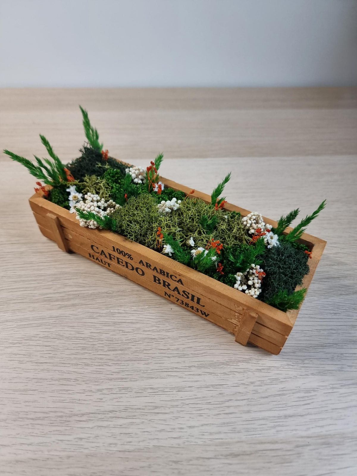 Grünes Gesteck mit Moos und Trockenblumen, Geschenk für Ihn, Schreibtisch- und Wohnzimmerdeko 