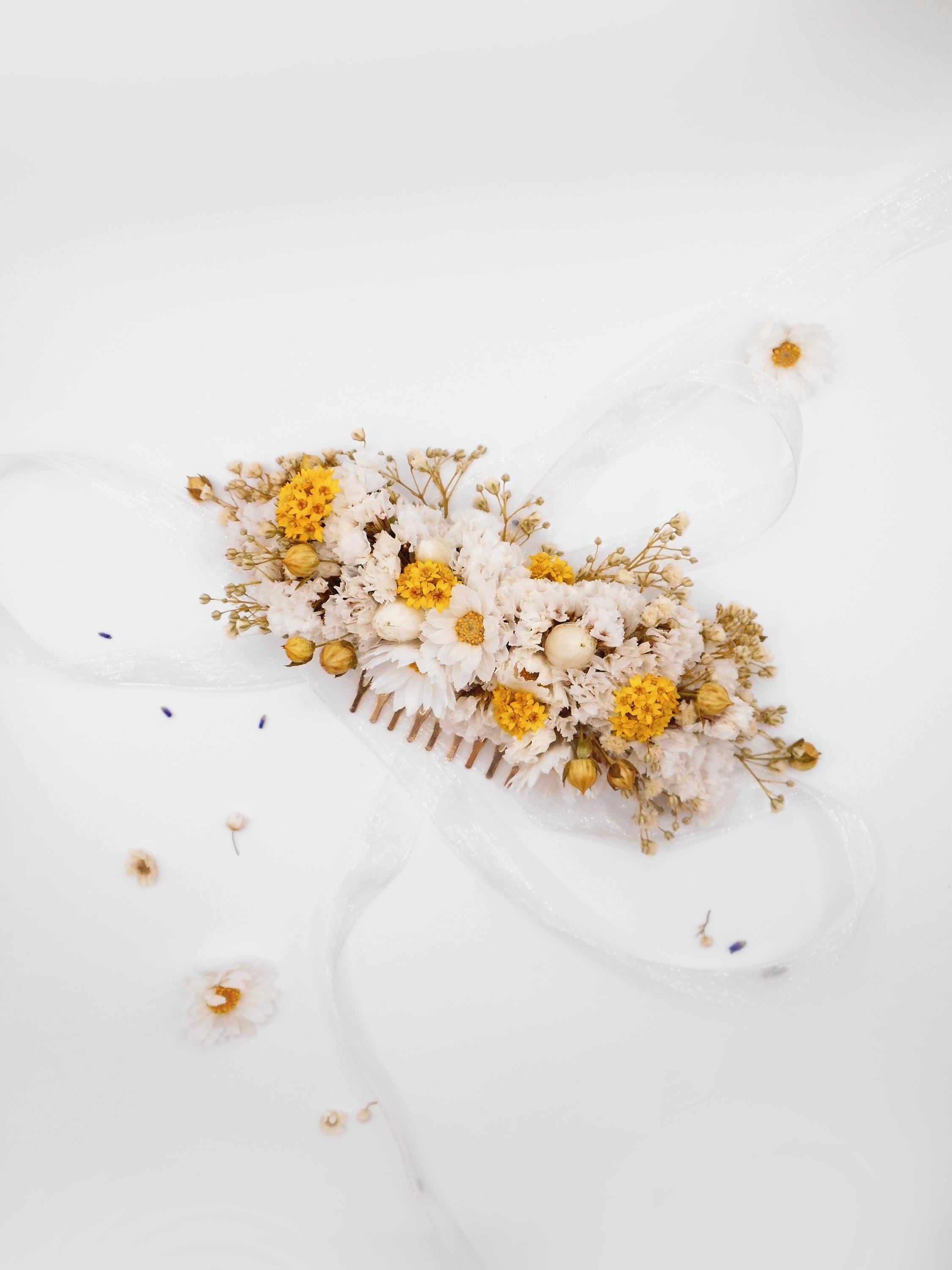 Haarkamm mit getrockneten weißen Gänseblümchen, Haarkamm mit getrockneten Elfenbein- & Goldblumen | Vintage Brautkopfschmuck, rustikaler Hochzeitsgast-Gänseblümchen-Clip, Boho-Chic Brautjungfern-Haarschmuck