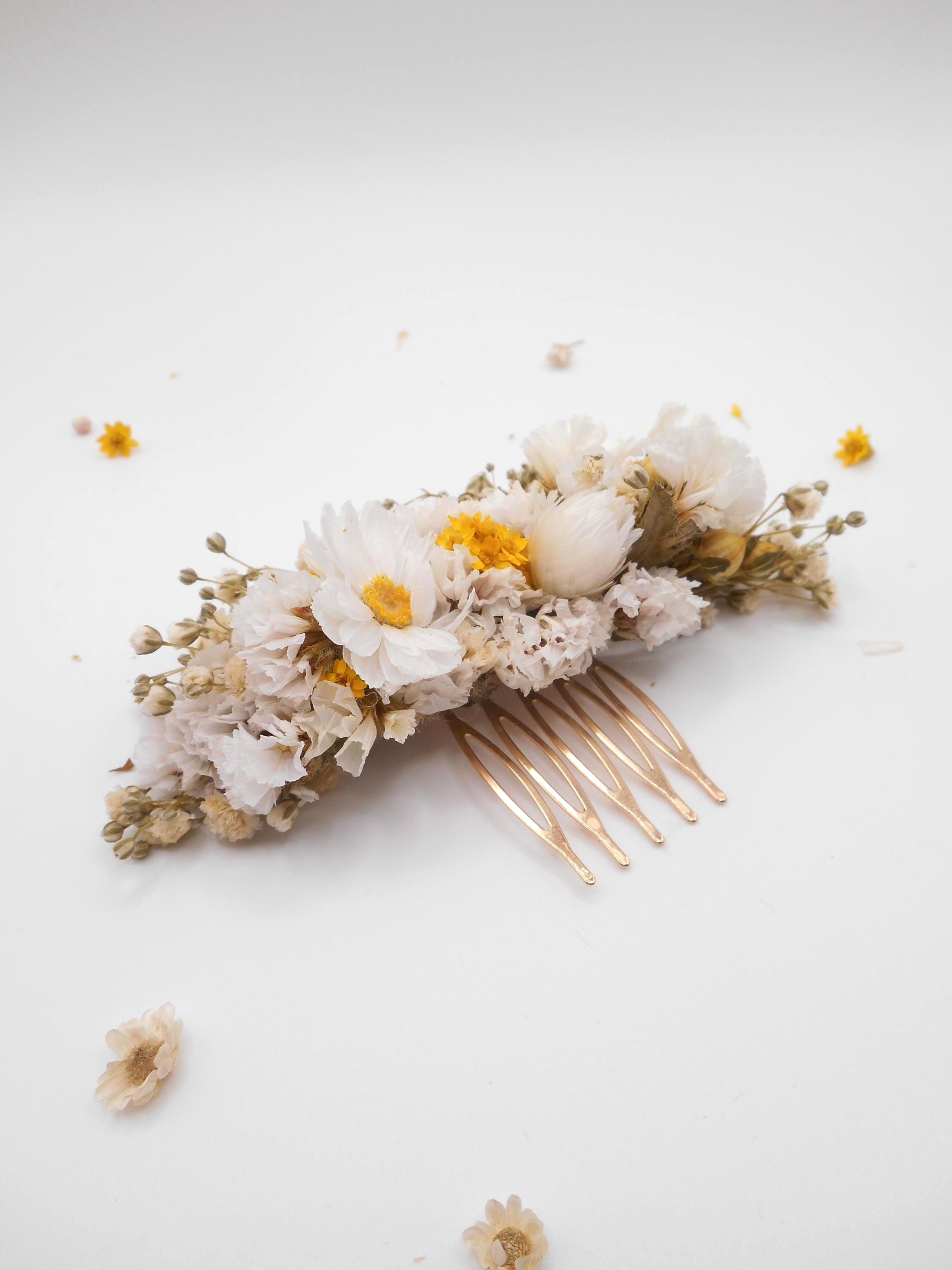 Haarkamm mit weißer Margerite & Schleierkraut | Klassischer Braut-Haarschmuck aus Trockenblumen, minimalistisches Accessoire für Hochzeitsgäste, elegante Blumenklammer