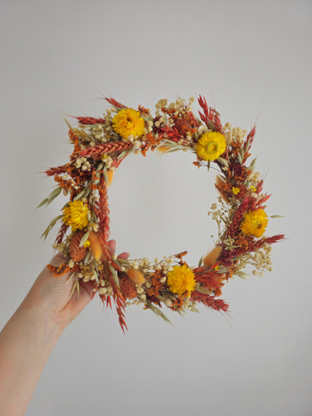 Herbstkranz mit Feldblumen, Weizen und Babyatem, getrocknete Blumenarrangement, handgemachte Einrichtung