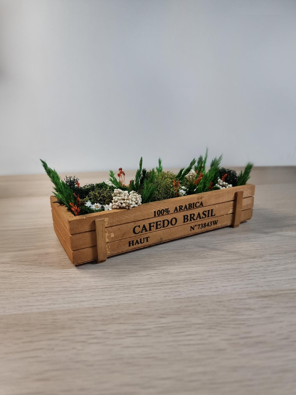 Grünes Gesteck mit Moos und Trockenblumen, Geschenk für Ihn, Schreibtisch- und Wohnzimmerdeko 