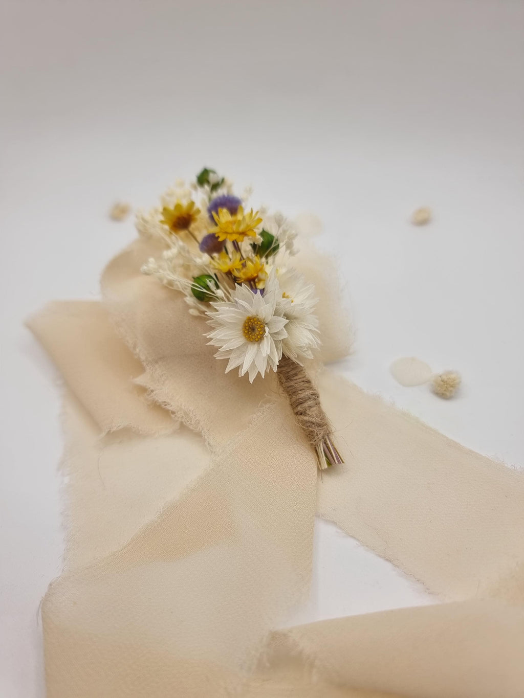Weicher Frühlings-Haarkamm für Hochzeiten, Gänseblümchen-Haarschmuck, Braut, Brautjungfern, florales Haar-Accessoire