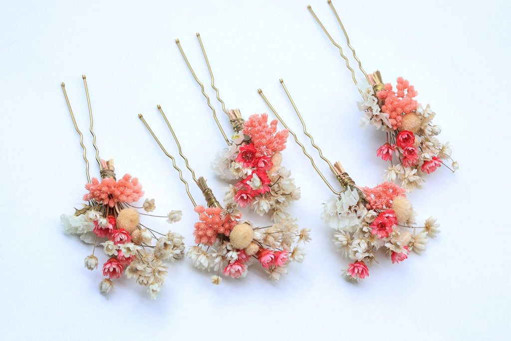 Rosa Braut-Haarnadeln mit Trockenblumen, Schleierkrautblüten in Weiß, Handgefertigte Blütenaccessoires