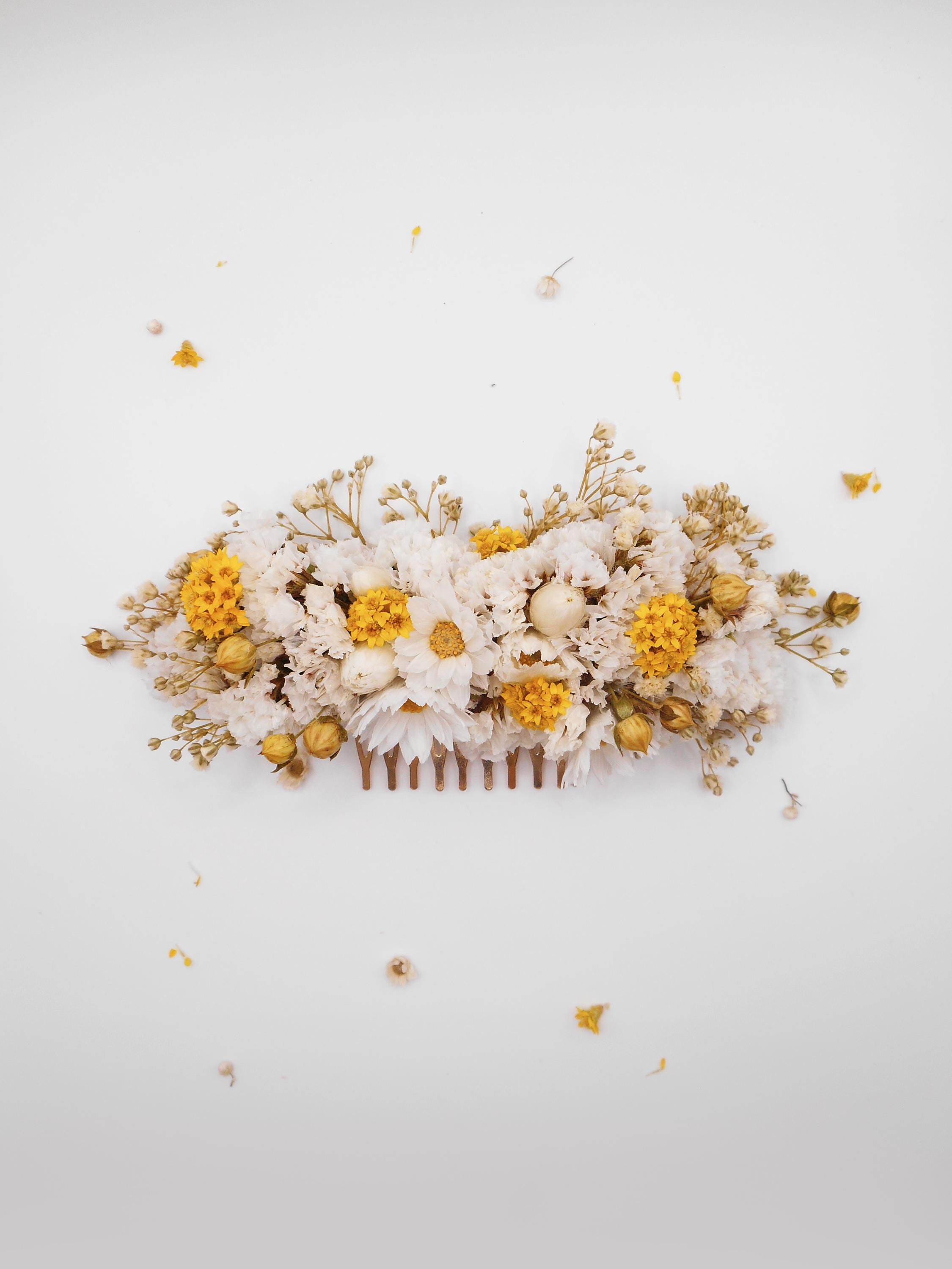 Haarkamm mit getrockneten weißen Gänseblümchen, Haarkamm mit getrockneten Elfenbein- & Goldblumen | Vintage Brautkopfschmuck, rustikaler Hochzeitsgast-Gänseblümchen-Clip, Boho-Chic Brautjungfern-Haarschmuck