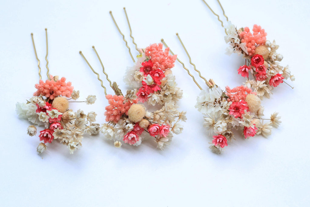 Rosa Braut-Haarnadeln mit Trockenblumen, Schleierkrautblüten in Weiß, Handgefertigte Blütenaccessoires