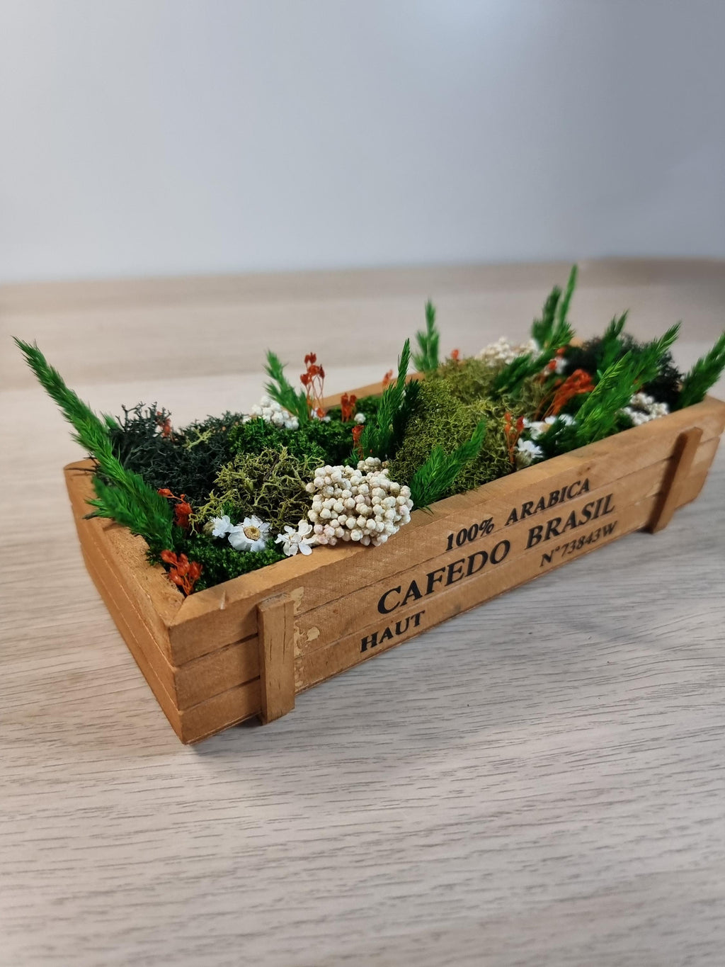 Grünes Gesteck mit Moos und Trockenblumen, Geschenk für Ihn, Schreibtisch- und Wohnzimmerdeko 